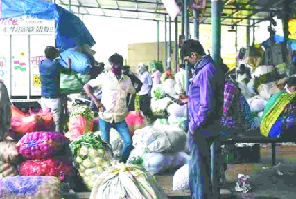 भंडारा जिल्ह्यातील शेतकºयांच्या भाजीपाल्याची निर्यात थांबली